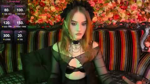 lilit_el_ online show from February 22, 3:32 pm