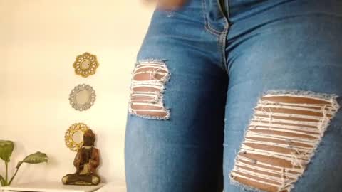 Snapshot of lilit_kyteler chatting on February 18, 7:09 pm Lilit Kyteler online show from February 18, 7:09 pm