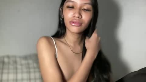 Snapshot of lilit_sensual chatting on June 18, 3:27 pm Chloe online show from June 18, 3:27 pm