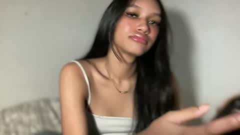 Snapshot of lilit_sensual chatting on July 2, 4:40 am Chloe online show from July 2, 4:40 am
