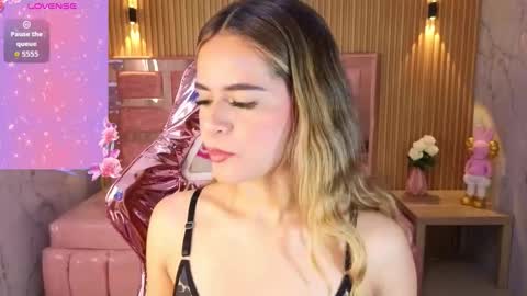 Snapshot of lilith4_s chatting on November 29, 8:45 pm Lilith online show from November 29, 8:45 pm