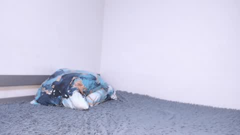 Snapshot of lilith_blond chatting on December 3, 9:44 am lilith_blond online show from December 3, 9:44 am