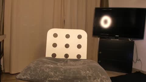 Snapshot of lilith_blond chatting on January 18, 5:20 am lilith_blond online show from January 18, 5:20 am