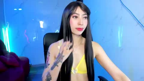 lilith cooper20 online show from June 26, 3:33 am