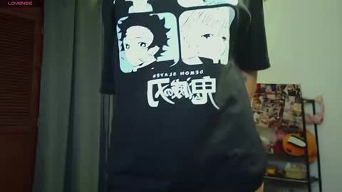 Snapshot of lilith_cruzz chatting on February 17, 1:35 am Lilith online show from February 17, 1:35 am