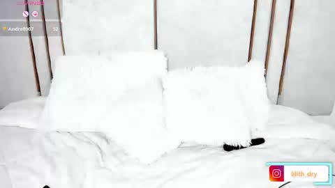 lilith_dry online show from September 24, 1:58 pm