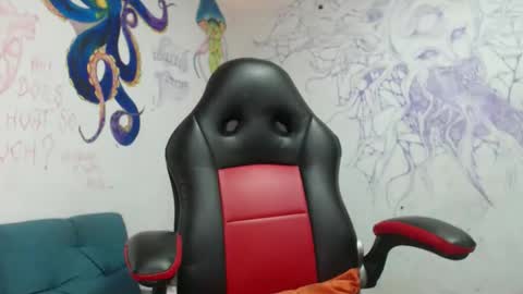 Snapshot of lilith_evil7 chatting on February 20, 3:12 pm lilith_evil7 online show from February 20, 3:12 pm