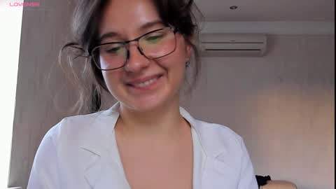 Snapshot of lilith_lutherlow chatting on December 15, 8:41 am lilith online show from December 15, 8:41 am