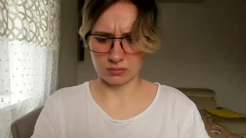 Snapshot of lilith_lutherlow chatting on July 18, 11:14 am lilith online show from July 18, 11:14 am