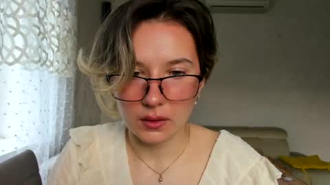Snapshot of lilith_lutherlow chatting on July 23, 1:53 pm lilith online show from July 23, 1:53 pm