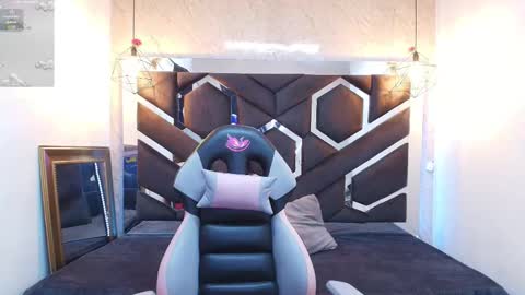 Snapshot of lilith_nv chatting on October 23, 11:42 am Lilith online show from October 23, 11:42 am