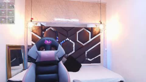 Snapshot of lilith_nv chatting on October 30, 11:22 am Lilith online show from October 30, 11:22 am