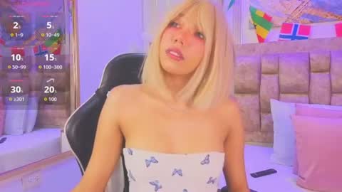 Lilith pink online show from July 16, 4:07 am