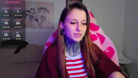 Snapshot of lilith_poison chatting on September 24, 5:38 pm lilith_poison online show from September 24, 5:38 pm