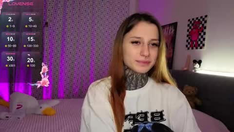 Snapshot of lilith_poison chatting on October 15, 6:30 pm lilith_poison online show from October 15, 6:30 pm