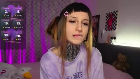 Snapshot of lilith_poison chatting on November 15, 6:15 pm lilith_poison online show from November 15, 6:15 pm