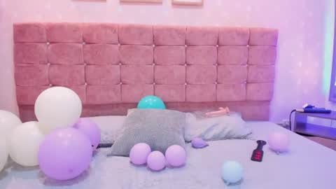 Snapshot of lilith_sabrina_20 chatting on June 9, 8:53 pm Lilith online show from June 9, 8:53 pm