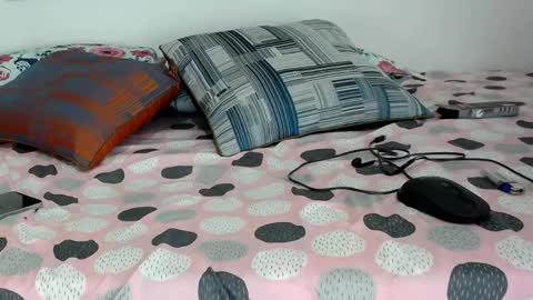 Snapshot of lilith_skinny1 chatting on February 23, 6:49 pm Lilith online show from February 23, 6:49 pm