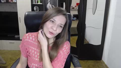 lilith small21 online show from November 29, 9:01 am