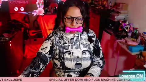 Snapshot of lilith_tyler chatting on November 23, 6:24 am lilith_tyler online show from November 23, 6:24 am