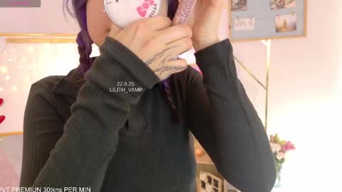 LILITH 200 LIKES   Thursday Clown Costume M online show from September 23, 6:11 pm