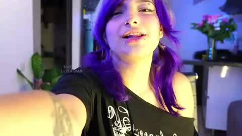 Snapshot of lilith_vamp chatting on June 10, 10:41 pm LILITH 200 LIKES Thursday Clown Costume M online show from June 10, 10:41 pm