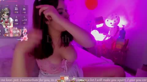 L I L I  online show from April 7, 7:03 pm