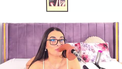 Lily online show from February 26, 6:43 pm