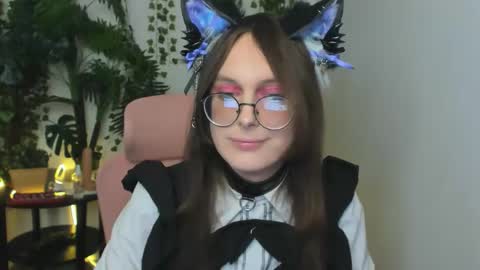 Snapshot of lilithiscute chatting on October 2, 9:33 pm lilithiscute online show from October 2, 9:33 pm