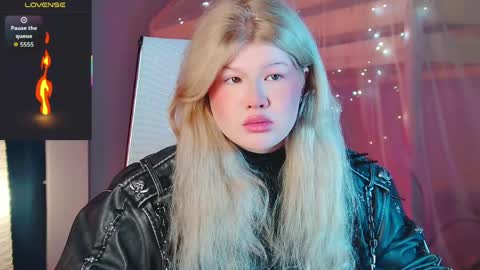 LilithNelson online show from April 19, 3:39 am