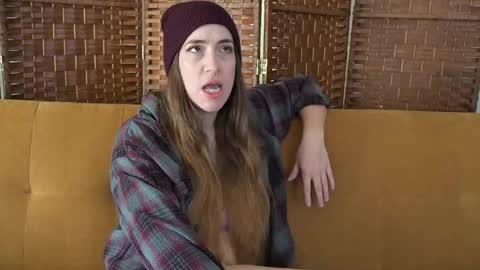 Snapshot of lilithoftrees chatting on February 26, 5:23 pm L online show from February 26, 5:23 pm