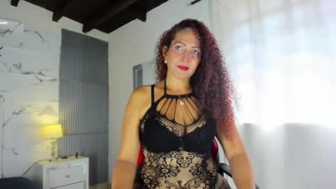 lilithphillis1 online show from December 14, 5:18 pm