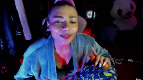 Snapshot of lilithsabeth chatting on July 17, 10:25 pm lilithsabeth online show from July 17, 10:25 pm