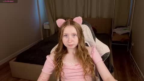 Snapshot of lilitiny chatting on July 16, 1:55 am Lili Tiny GMT2 3-10AM MonTueWedThuSat online show from July 16, 1:55 am