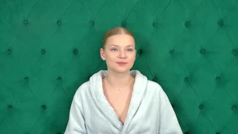 lilitrosen online show from October 6, 5:21 pm
