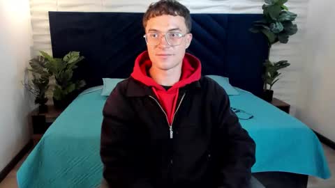 Lil James online show from March 17, 3:55 am