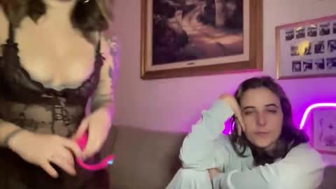 lilldaddysgirl online show from January 11, 4:06 am