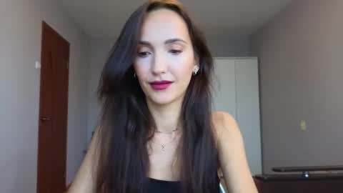 Lillian online show from September 27, 11:15 am