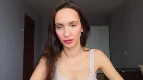 Lillian online show from February 10, 8:07 am