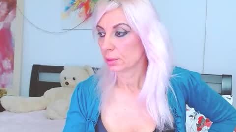 Lara online show from October 16, 11:17 pm