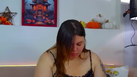 LillianHaig online show from October 24, 6:48 pm