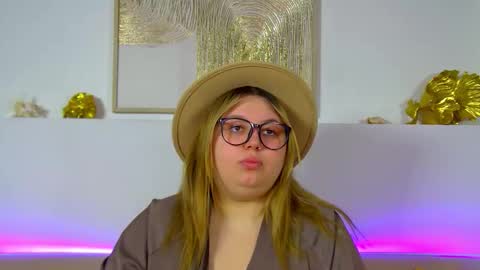 LillianHaig online show from February 23, 6:49 pm