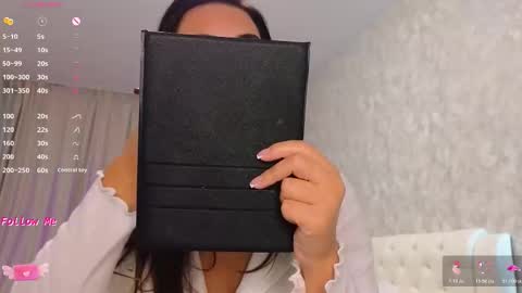 Lara Angel online show from November 20, 3:39 am