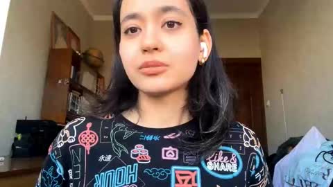 Snapshot of lillieborbon chatting on November 17, 8:09 am lillieborbon online show from November 17, 8:09 am