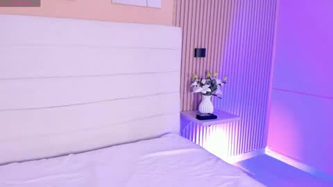 Lizeth follow me in my igimlilycute 3 online show from April 16, 4:13 am