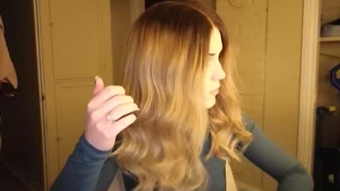 lilly_adams88 online show from February 22, 4:24 am