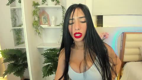 Snapshot of lilly_denson8 chatting on December 7, 3:41 pm Sweety Lilly Love online show from December 7, 3:41 pm