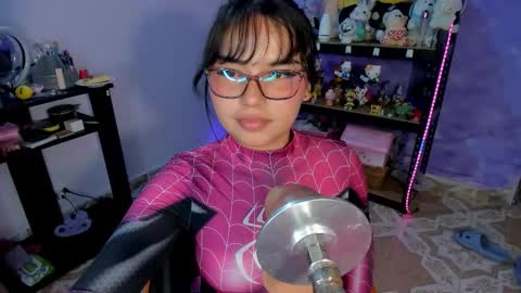Snapshot of lilly_kinky chatting on September 12, 2:55 am Lilly online show from September 12, 2:55 am