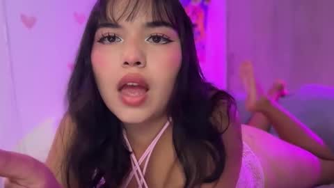 Snapshot of lilly_kinky chatting on March 30, 3:40 am Lilly online show from March 30, 3:40 am