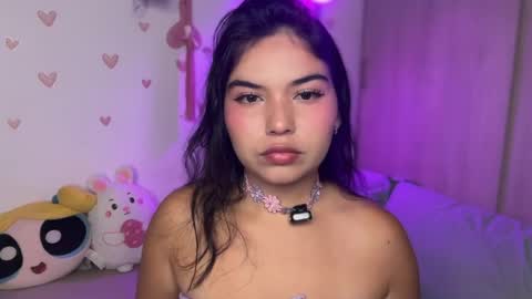 Snapshot of lilly_kinky chatting on May 3, 2:17 am Lilly online show from May 3, 2:17 am